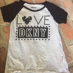 Girls size 5T DKNY short sleeve shirt